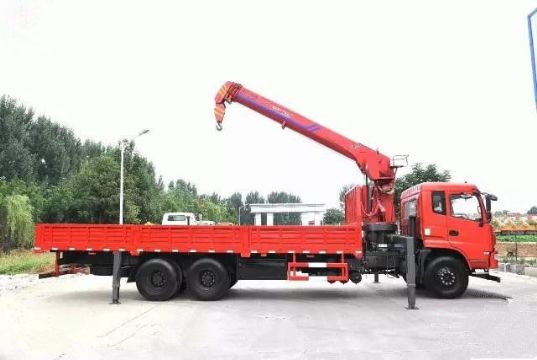 點擊查看詳細信息<br>標題：10噸東風隨車吊 閱讀次數：1615