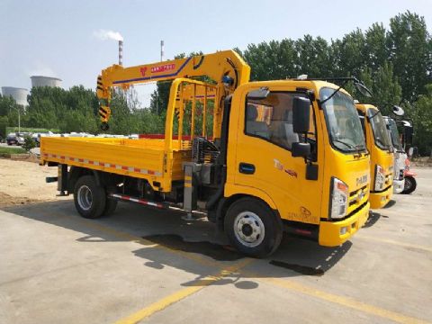 點擊查看詳細信息<br>標題：4噸唐駿隨車吊 閱讀次數：1842