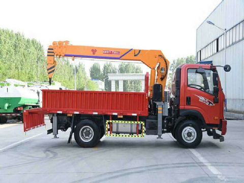 點擊查看詳細信息<br>標題：4噸重汽王牌隨車吊 閱讀次數：1900