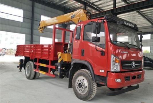 點擊查看詳細信息<br>標題：5噸大運隨車吊 閱讀次數：1987