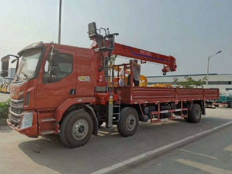點擊查看詳細信息<br>標題：柳汽前四后四隨車吊 閱讀次數：1741